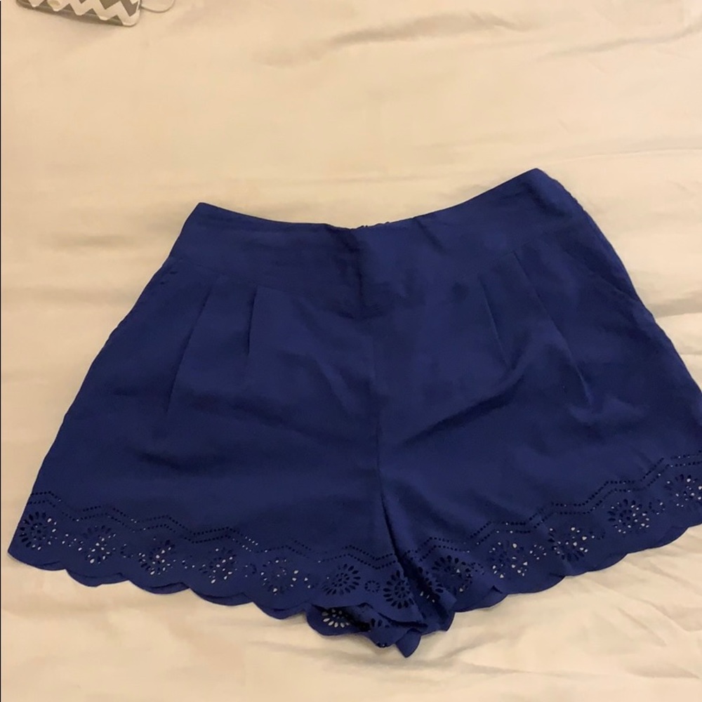 Flying tomato shorts